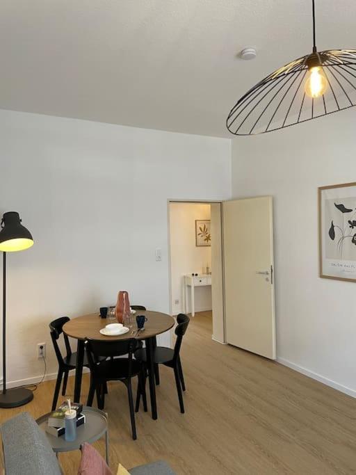 Stilvolle 3 Zimmer Wohnung In Brema Exterior foto
